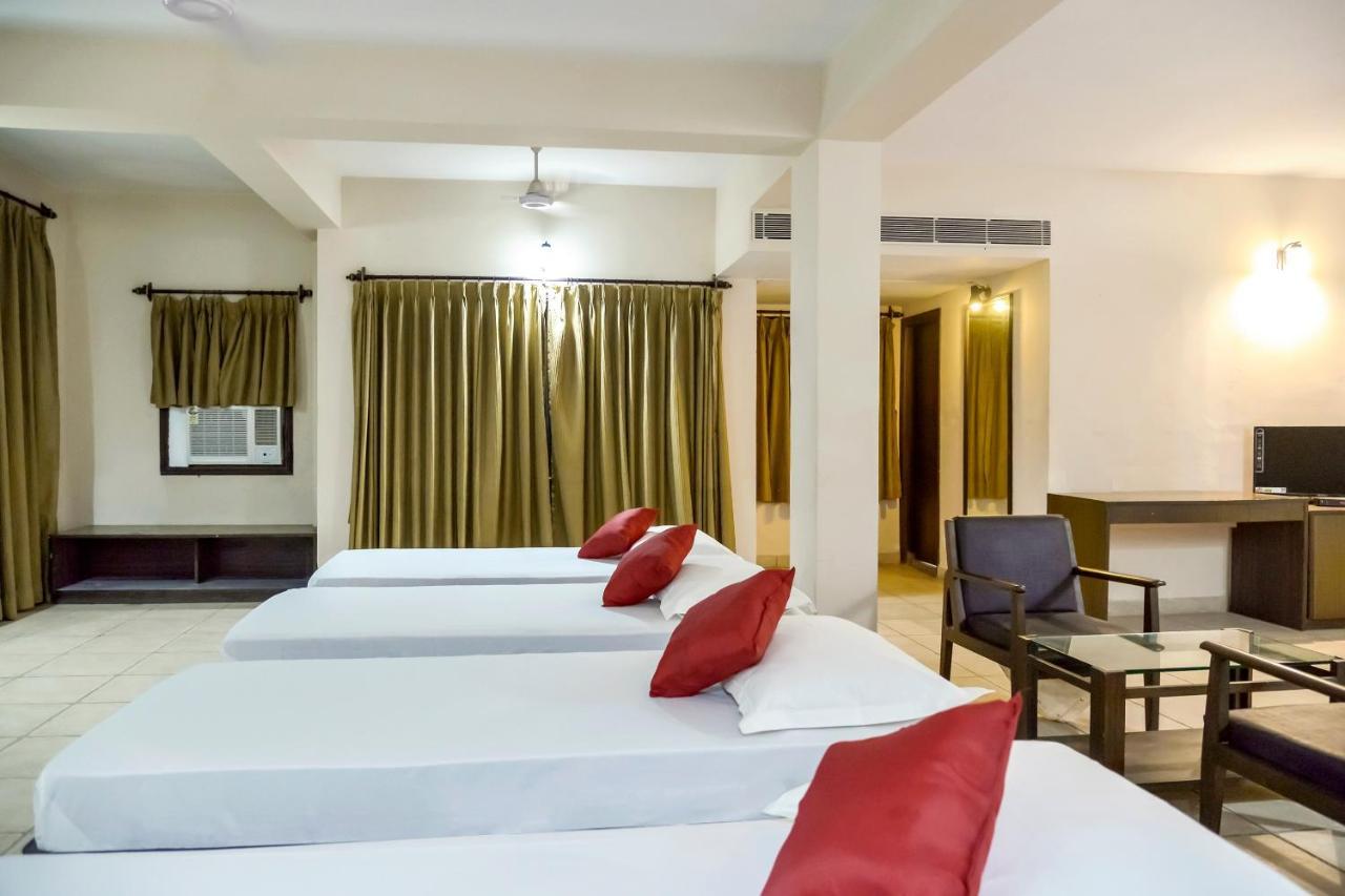Oyo 15149 Hotel Ajoy Minar Mandarmani Exterior foto